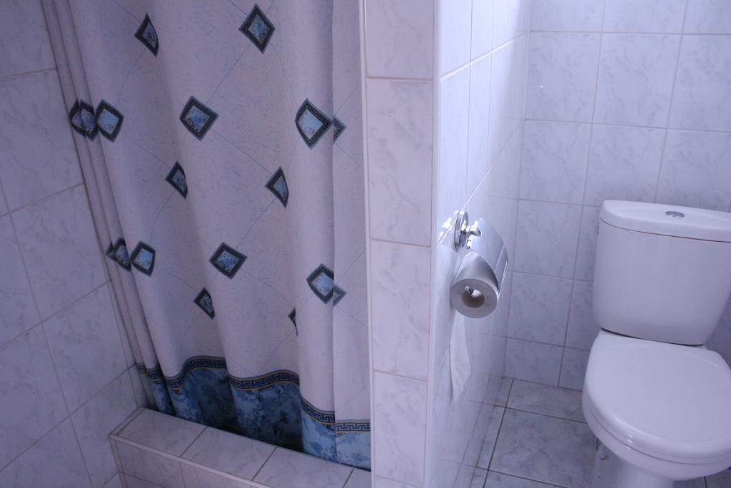 Penzión Koras Vrútky Habitación foto