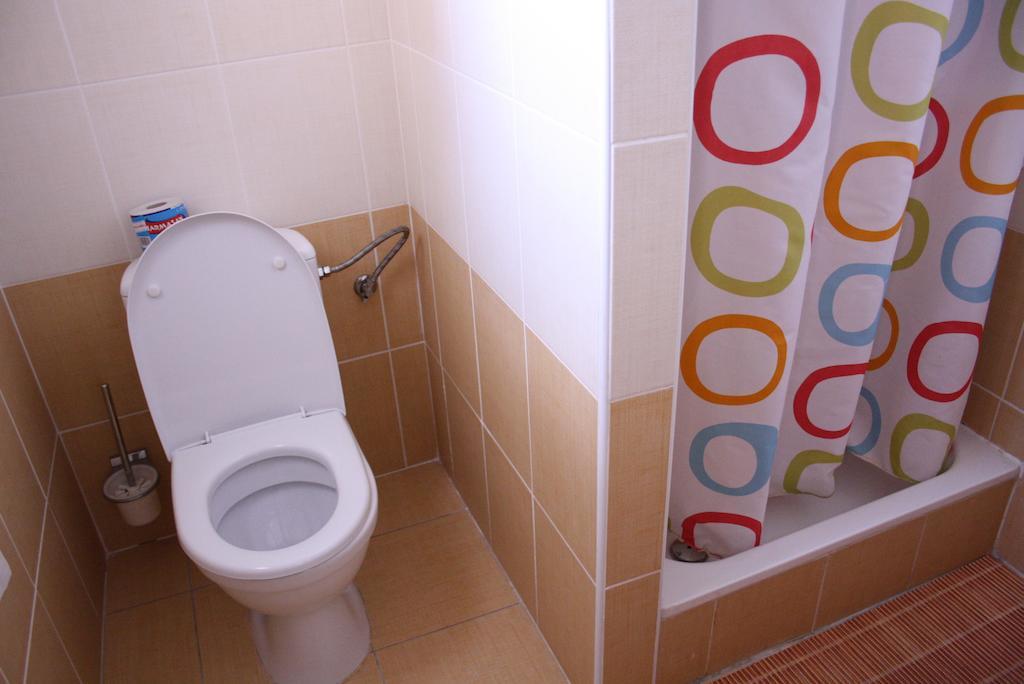 Penzión Koras Vrútky Habitación foto
